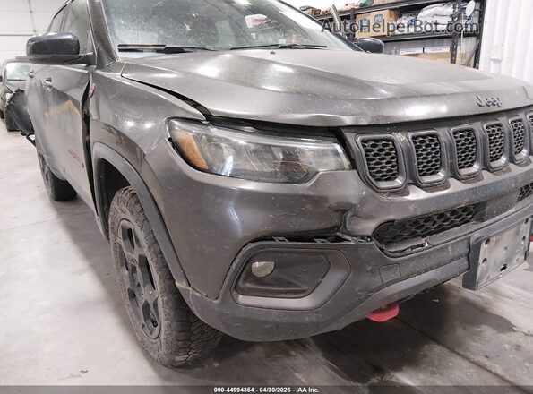 3C4NJDDN2PT514820 2023 JEEP COMPASS Gray Front view