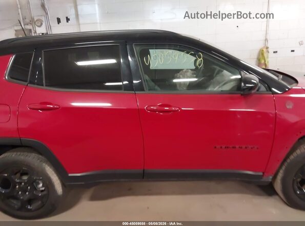 3C4NJDDN3RT596897 2024 JEEP COMPASS Red Rear interior view