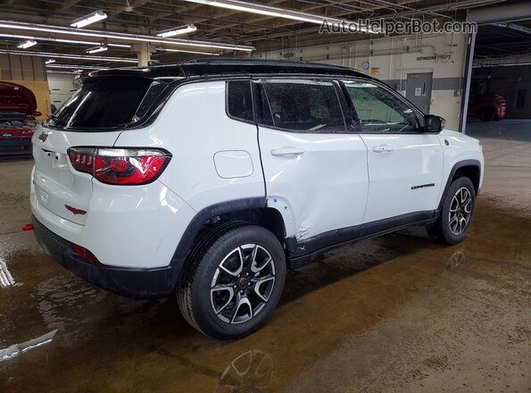 3C4NJDDN4ST536861 2025 JEEP COMPASS Белый Задняя правая четверть