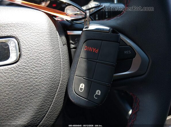 3C4NJDDN5ST581792 2025 JEEP COMPASS Burgundy Առջևի վահանակի տեսք