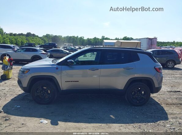 3C4NJDDN6PT522743 2023 JEEP COMPASS Silver Панорамний вид салону 360°