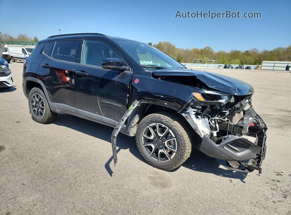 3C4NJDDN6ST615691 2025 JEEP COMPASS Черный 
