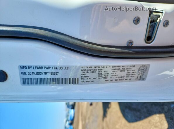 3C4NJDDN7RT158707 2024 JEEP COMPASS White VIN կոդի պիտակի տեսք