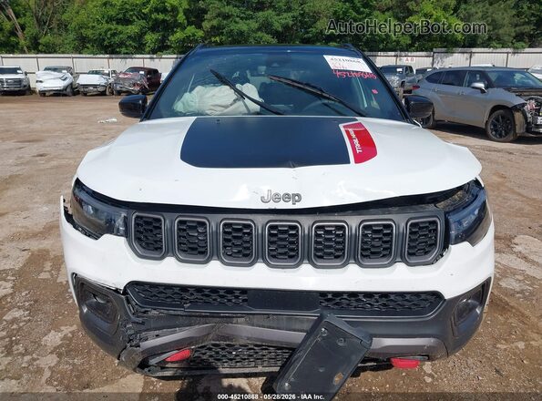 3C4NJDDNXST524200 2025 JEEP COMPASS Белый Вид спереди