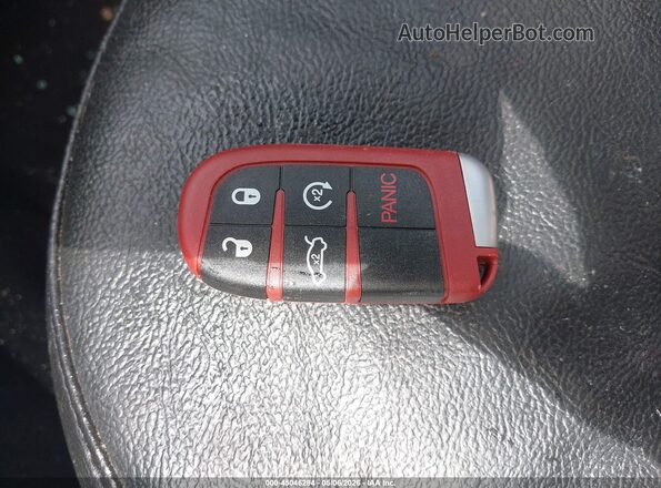3C4NJDEB0MT526030 2021 JEEP COMPASS Red Dashboard view