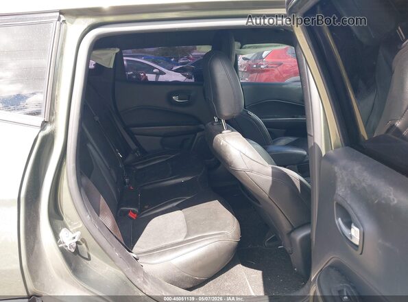3C4NJDEB5MT525018 2021 JEEP COMPASS Зеленый Вид наклейки с VIN-кодом