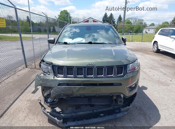 3C4NJDEB5MT525018 2021 JEEP COMPASS Зеленый Вид щитка приборов