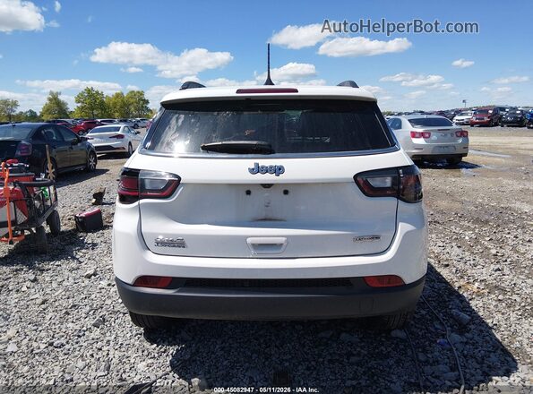 3C4NJDFB3NT231990 2022 JEEP COMPASS White 