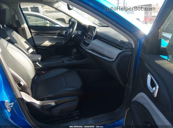 3C4NJDFB8NT109092 2022 JEEP COMPASS Blue წინა სალონის ხედი