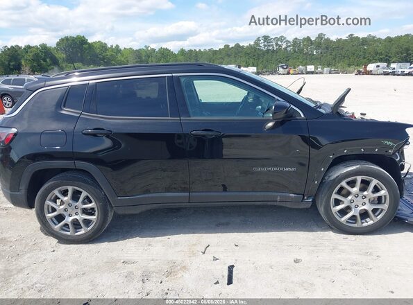 3C4NJDFB8NT183788 2022 JEEP COMPASS Black 