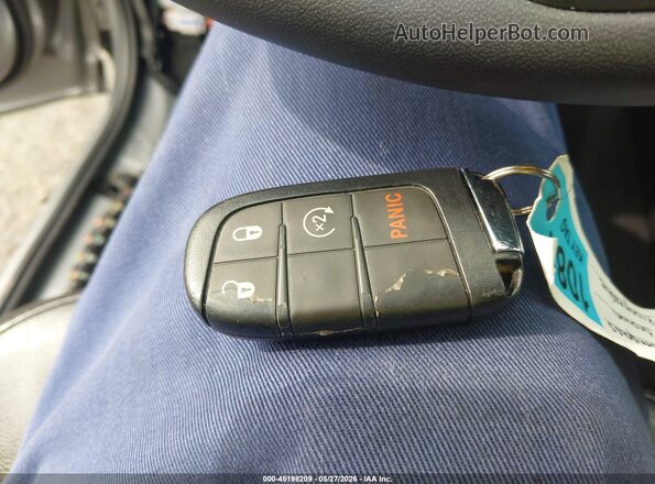 3C4NJDFNXPT501729 2023 JEEP COMPASS Silver Dashboard view