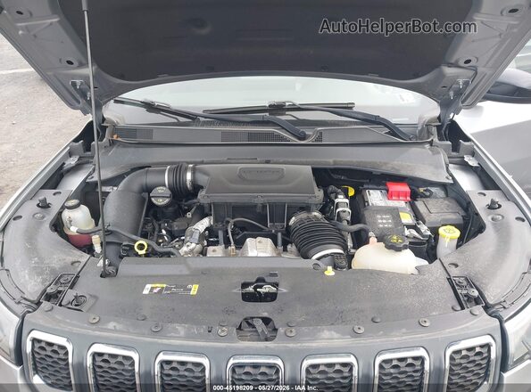 3C4NJDFNXPT501729 2023 JEEP COMPASS Silver Rear view