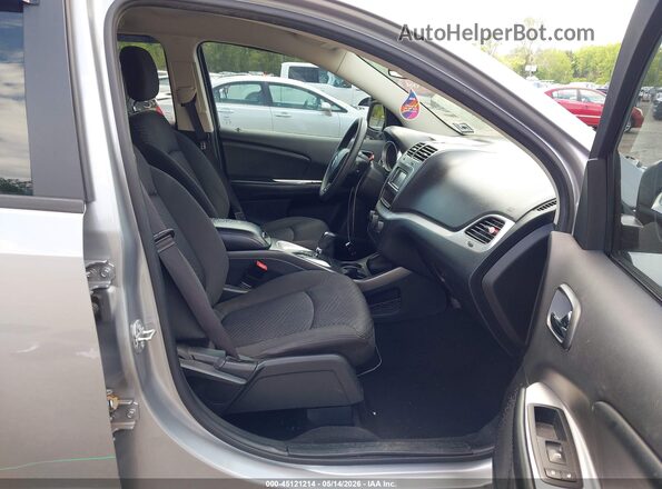 3C4PDCAB6HT560107 2017 DODGE JOURNEY Серебряный Вид салона спереди
