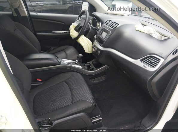 3C4PDCBGXKT869189 2019 DODGE JOURNEY White Widok wnętrza z przodu