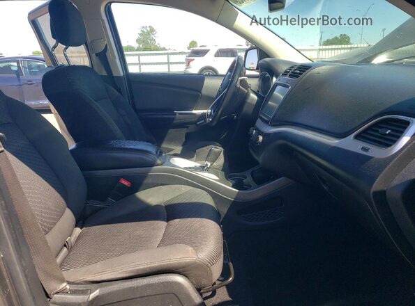 3C4PDDBG6HT671658 2017 DODGE JOURNEY Gray Front interior view