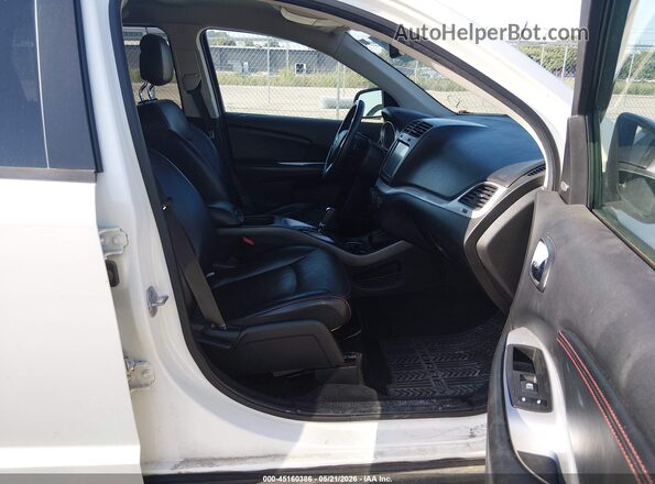 3C4PDDEG0KT720131 2019 DODGE JOURNEY White Widok wnętrza z przodu