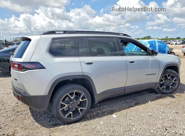 3C4PJMC28TT228738 2026 JEEP CHEROKEE Серебряный Задняя правая четверть