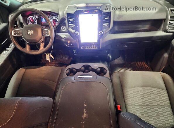 3C63R3CJXTG256548 2026 RAM 3500 Black Widok deski rozdzielczej