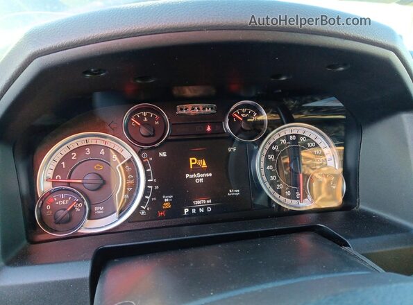 3C63R3LL1HG778199 2017 RAM 3500 Black Instrument cluster view