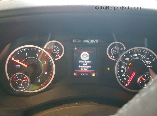 3C63R5DL2SG560242 2025 RAM 2500 Серый Вид щитка приборов