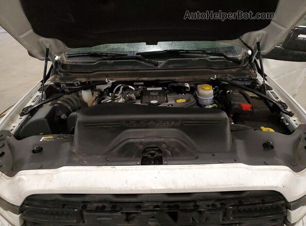 3C63R5DL3SG507694 2025 RAM 2500 White Вид задньої частини салону