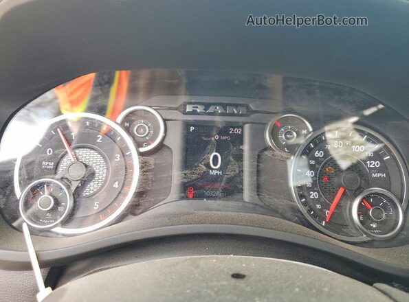 3C63RRGL2TG238608 2026 RAM 3500 Charcoal ხელსაწყოთა პანელის ხედი