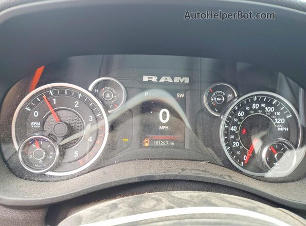 3C63RRGL5RG299847 2024 RAM 3500 Maroon Սարքավորումների վահանակի տեսք