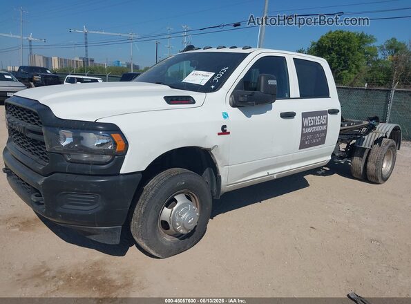 3C63RRGL9RG393536 2024 RAM 3500 White წინა მარცხენა ხედი სამი მეოთხედიდან