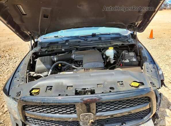 3C6JR6AG5JG122673 2018 RAM 1500 Black 