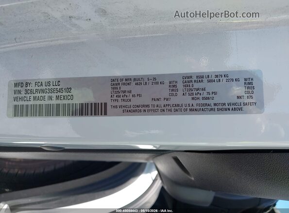 3C6LRVNG3SE545102 2025 RAM PROMASTER 1500 White Widok komory silnika