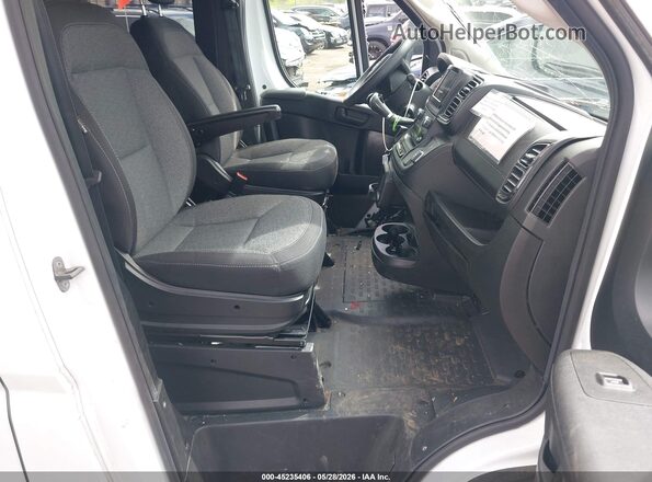 3C6LRVPG3PE604086 2023 RAM PROMASTER 2500 Белый Вид салона спереди