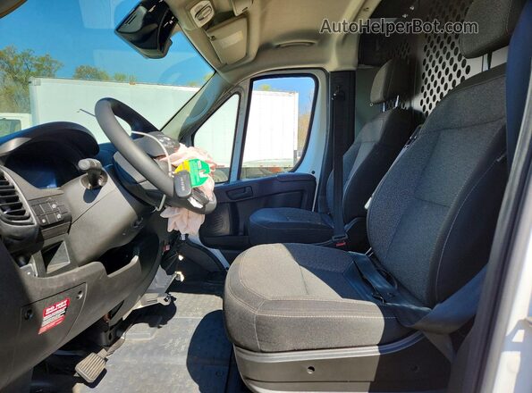 3C6LRVVG5SE543111 2025 RAM PROMASTER White Widok wnętrza z przodu