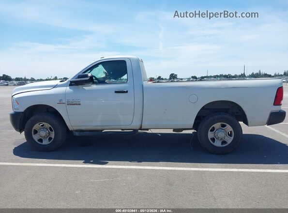 3C6MR5AL9HG763565 2017 RAM 2500 White Widok wnętrza 360 stopni