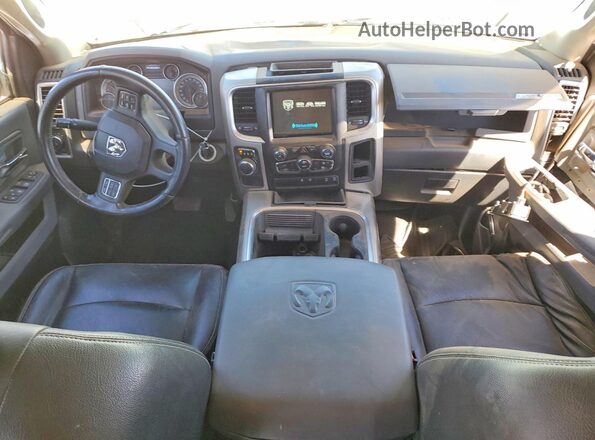 3C6RR6LT6HG790957 2017 RAM 1500 White Widok deski rozdzielczej