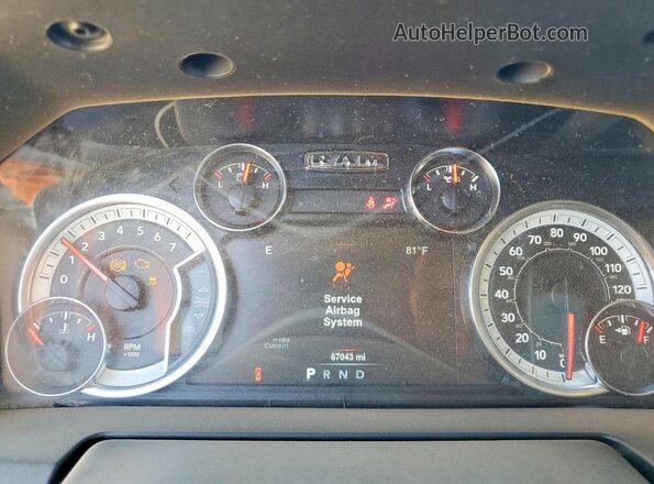 3C6RR6LT6HG790957 2017 RAM 1500 White Widok zestawu wskaźników