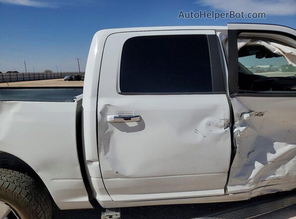 3C6RR6LT6HG790957 2017 RAM 1500 White Widok tylnych siedzeń