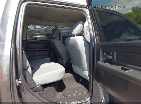 3C6RR7KG9LG134402 2020 RAM 1500 CLASSIC Gray Widok naklejki z numerem VIN