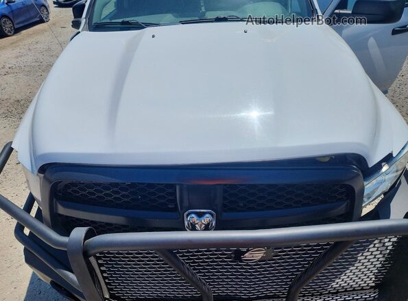 3C6RR7KGXLG134263 2020 RAM 1500 White Vista interior trasera