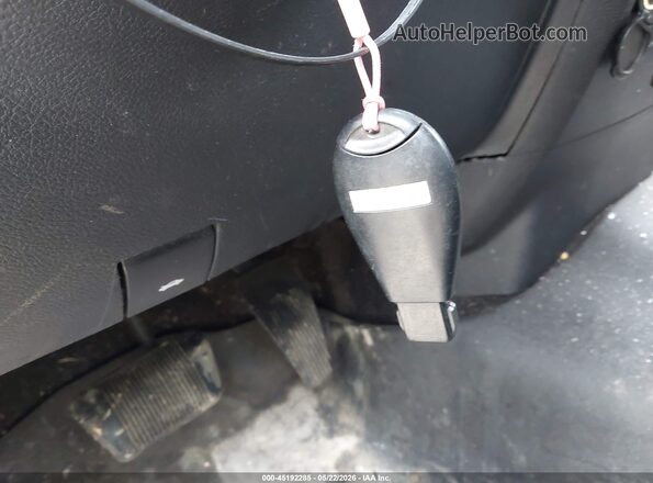3C6RR7KT2HG524147 2017 RAM 1500 Gray 