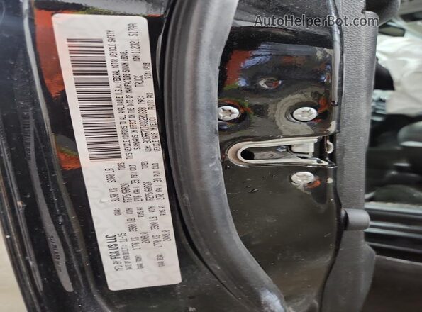 3C6RR7KT4GG201698 2016 RAM 1500 Черный 