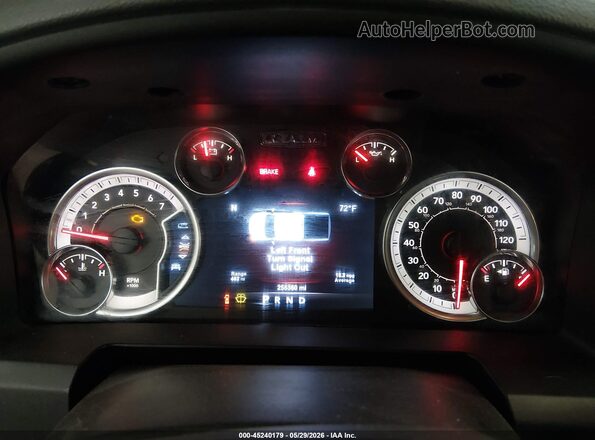 3C6RR7LT0HG761475 2017 RAM 1500 Black Vista de los asientos traseros