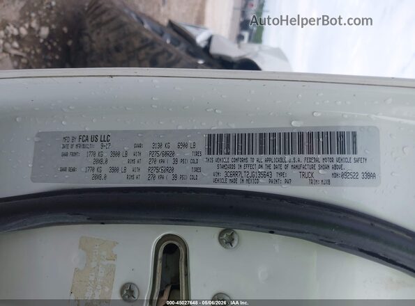 3C6RR7LT2JG135643 2018 RAM 1500 White Vista del compartimento del motor