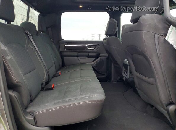 3C6SRFFPXT4151765 2026 RAM 1500 Silver Rear seats view