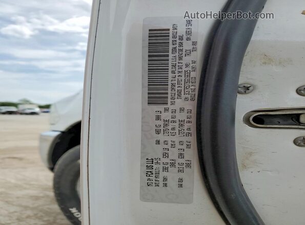 3C6TR5DT9GG166325 2016 RAM 2500 White Widok komory silnika