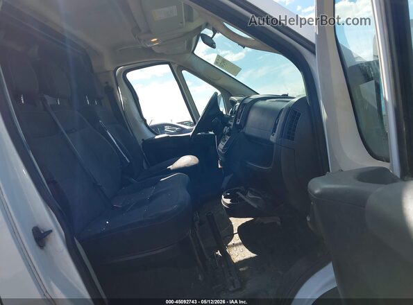 3C6TRVDG1LE124191 2020 RAM PROMASTER 2500 White Front interior view