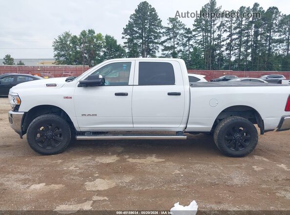 3C6UR5CJ2LG250646 2020 RAM 2500 White უკანა სალონის ხედი