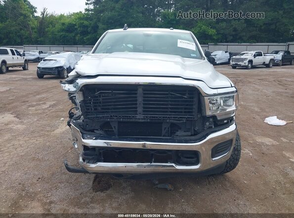 3C6UR5CJ2LG250646 2020 RAM 2500 White წინა პანელის ხედი