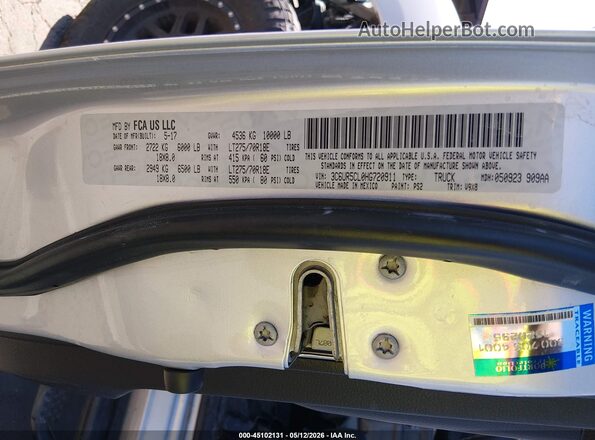 3C6UR5CL0HG720911 2017 RAM 2500 Silver ძრავის განყოფილების ხედი