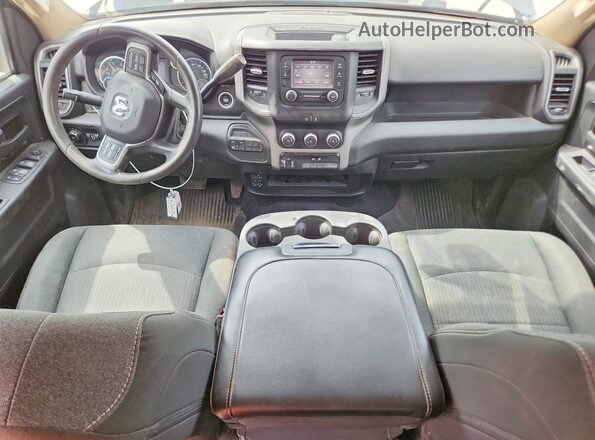 3C6UR5CL1LG147090 2020 RAM 2500 Silver Dashboard view
