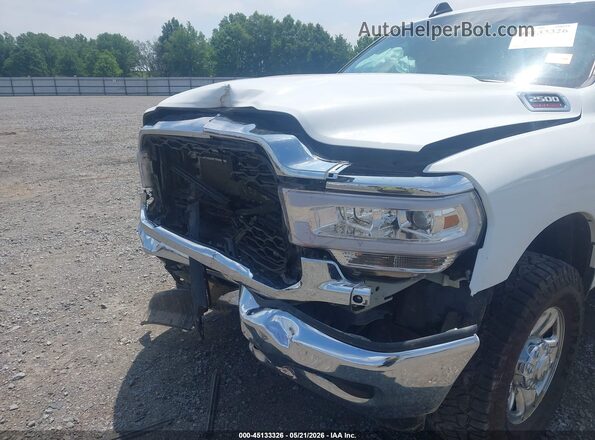 3C6UR5CL1RG355981 2024 RAM 2500 White Դիմացի տեսք